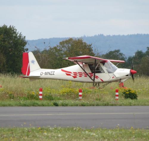 SmallAircraft-D-MNZZ-02