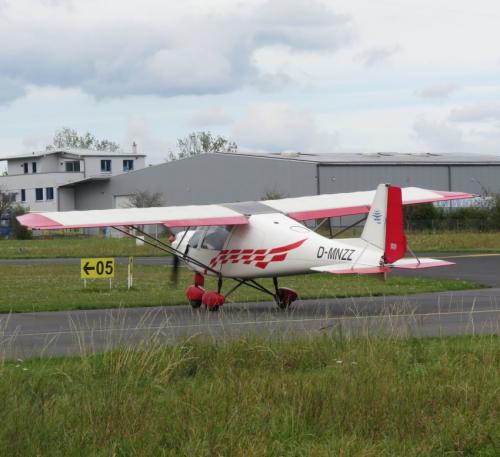 SmallAircraft-D-MNZZ-03
