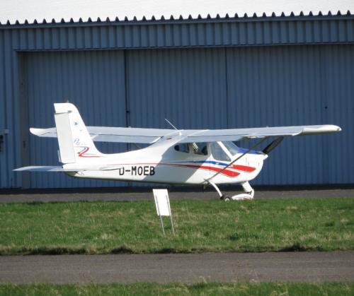 SmallAircraft-D-MOEB-02