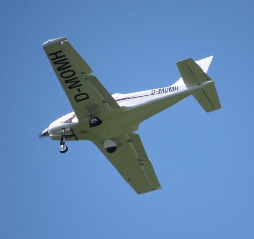 SmallAircraft-D-MOMH-07