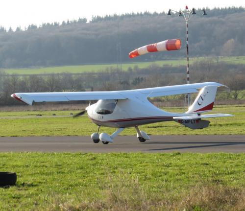 SmallAircraft-D-MPLT-01