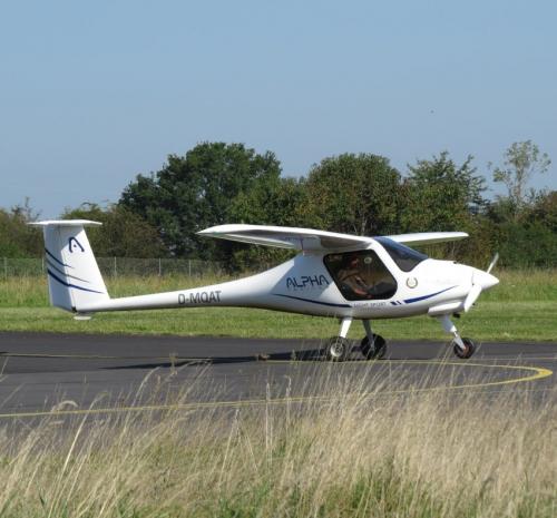 SmallAircraft-D-MQAT-09