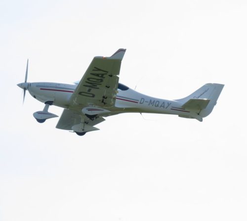 SmallAircraft-D-MQAY-06