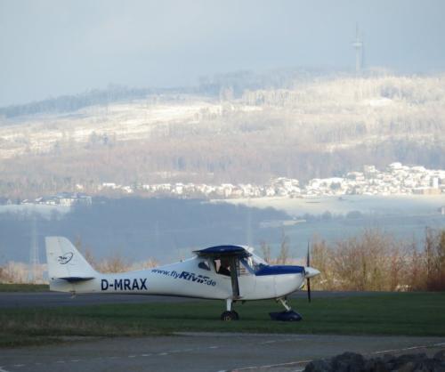SmallAircraft-D-MRAX-06