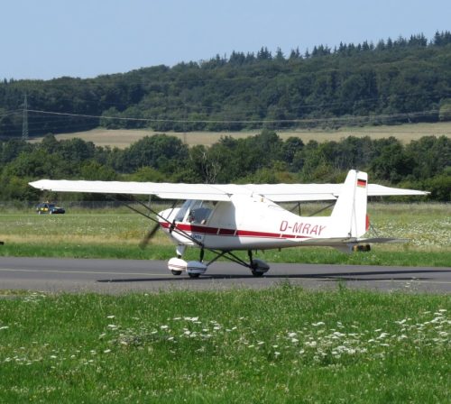 SmallAircraft-D-MRAY-03
