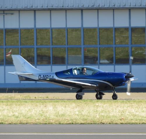 SmallAircraft-D-MRGA-04