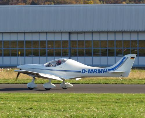 SmallAircraft-D-MRMH-05