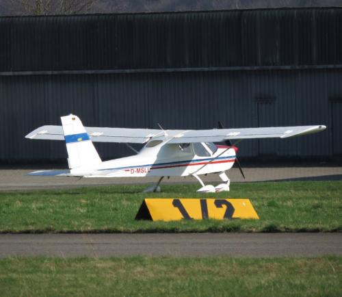 SmallAircraft-D-MSLL-01