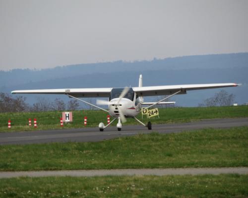 SmallAircraft-D-MSZZ-02