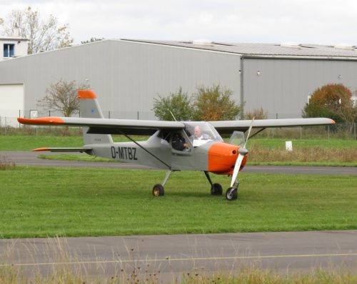 SmallAircraft-D-MTBZ-02