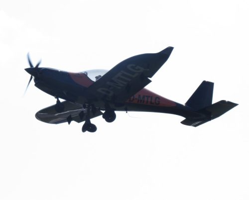 SmallAircraft-D-MTLG-04