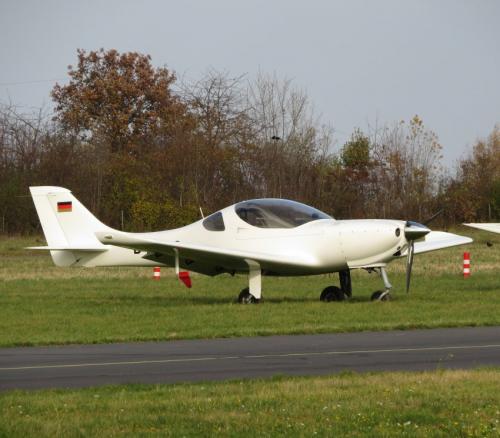 SmallAircraft-D-MTUO-04