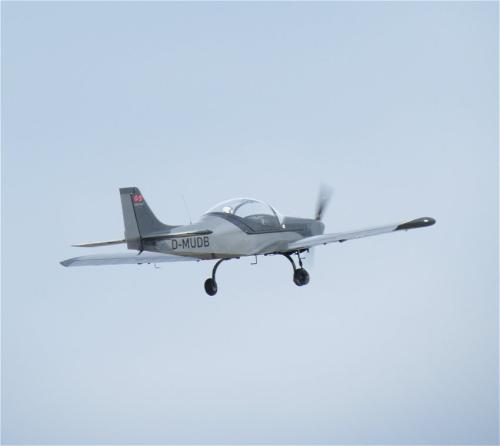 SmallAircraft-D-MUDB-06