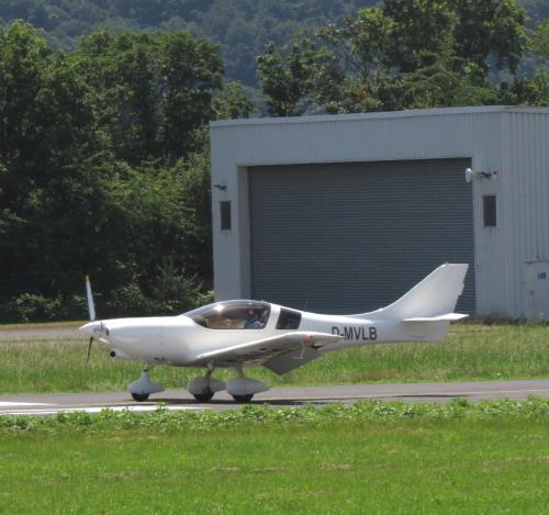 SmallAircraft-D-MVLB-01