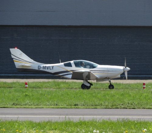 SmallAircraft-D-MVLY-04