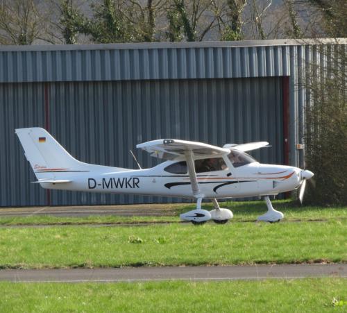SmallAircraft-D-MWKR-02
