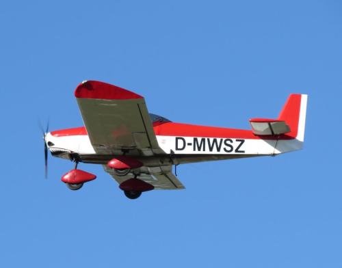 SmallAircraft-D-MWSZ-09