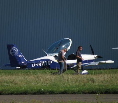 SmallAircraft-D-MWUP-02