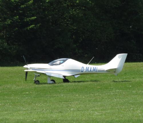 SmallAircraft-D-MXMI-08