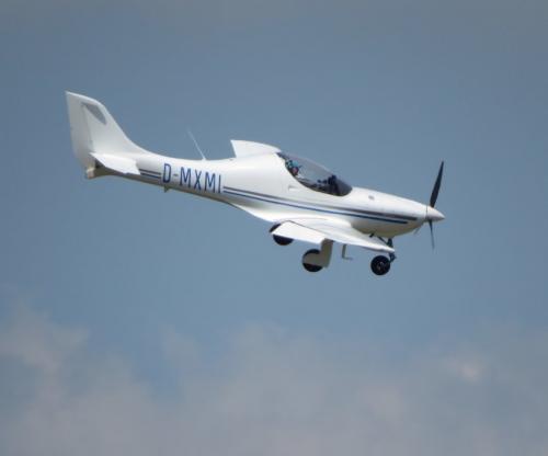 SmallAircraft-D-MXMI-11