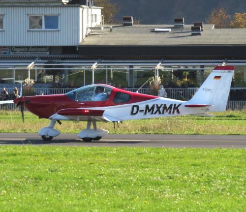 SmallAircraft-D-MXMK-01