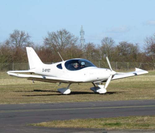 SmallAircraft-D-MYBT-02