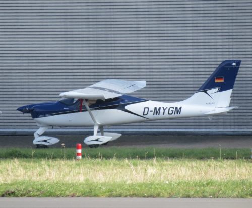 SmallAircraft-D-MYGM-01