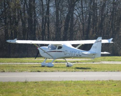SmallAircraft-D-MYJC-04