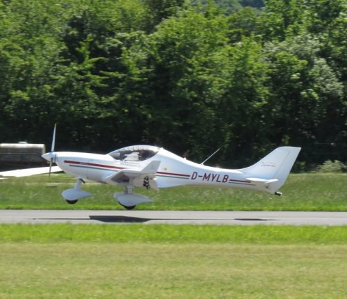 SmallAircraft-D-MYLB-02