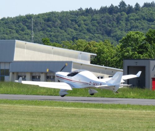 SmallAircraft-D-MYLB-03