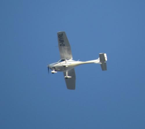 SmallAircraft-D-MYRL-01