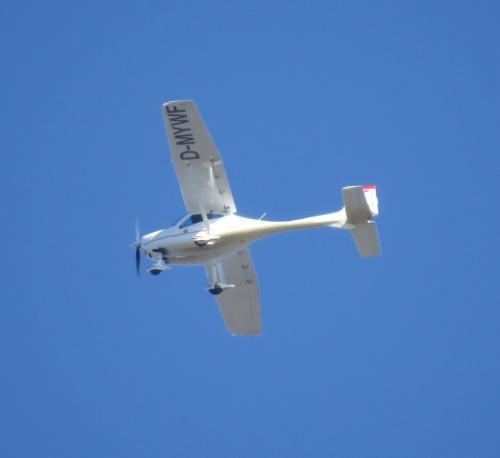 SmallAircraft-D-MYWF-01