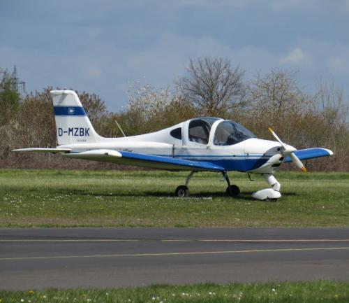 SmallAircraft-D-MZBK-01