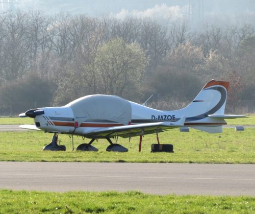 SmallAircraft-D-MZOE-03