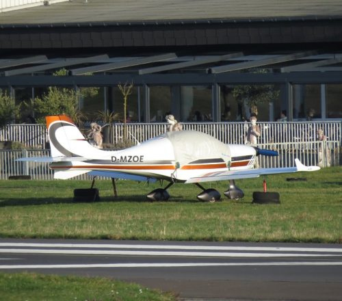 SmallAircraft-D-MZOE-04