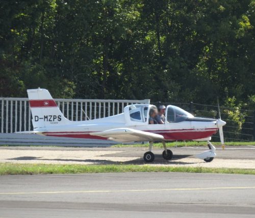 SmallAircraft-D-MZPS-02