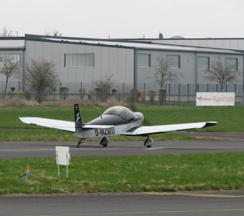 SmallAircraft-D-MZWD-06
