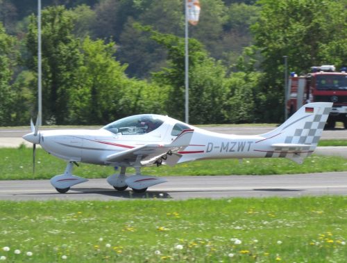 SmallAircraft-D-MZWT-03