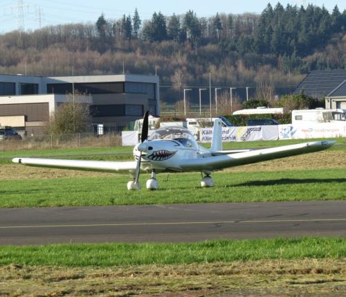 SmallAircraft-D-MZXI-01