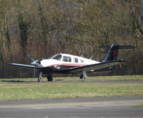 SmallAircraft-F-GBLL-03