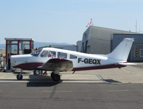 SmallAircraft-F-GEQX-00