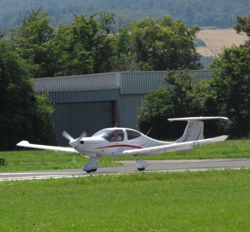 SmallAircraft-F-GXNC-04