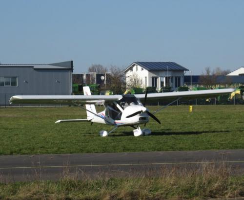 SmallAircraft-F-JGWM-01