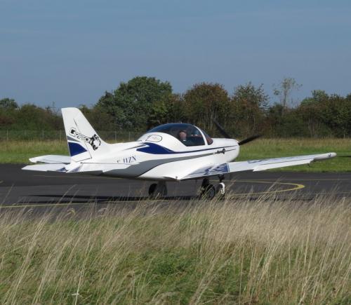SmallAircraft-F-JIZN-01