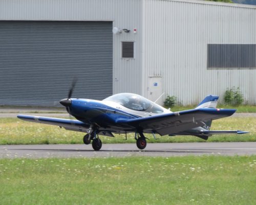 SmallAircraft-F-JLRZ-02