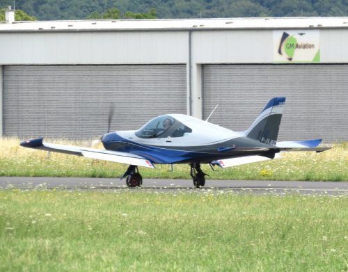 SmallAircraft-F-JLRZ-04