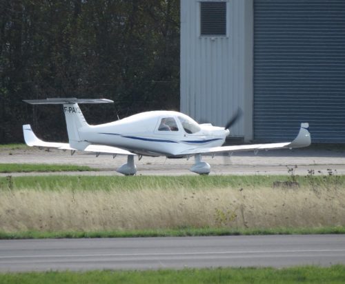 SmallAircraft-F-PAYZ-02