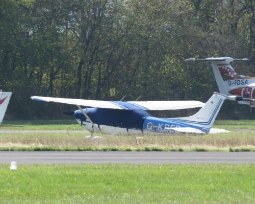SmallAircraft-G-KBEB-02