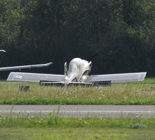 SmallAircraft-G-KELZ-01