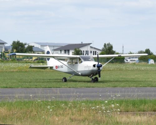 SmallAircraft-HB-CKG-04